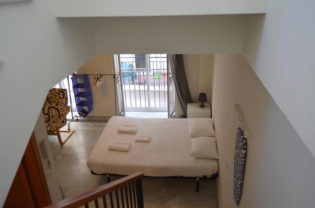 Apartamentos Canasteros Малага Экстерьер фото