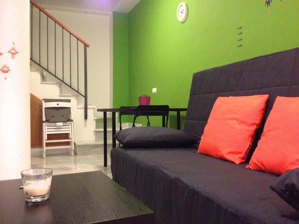 Apartamentos Canasteros Малага Экстерьер фото