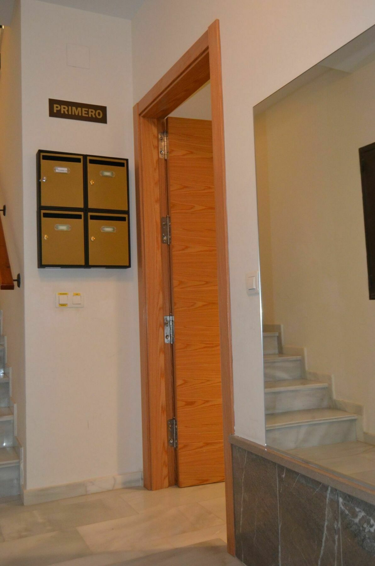 Apartamentos Canasteros Малага Экстерьер фото