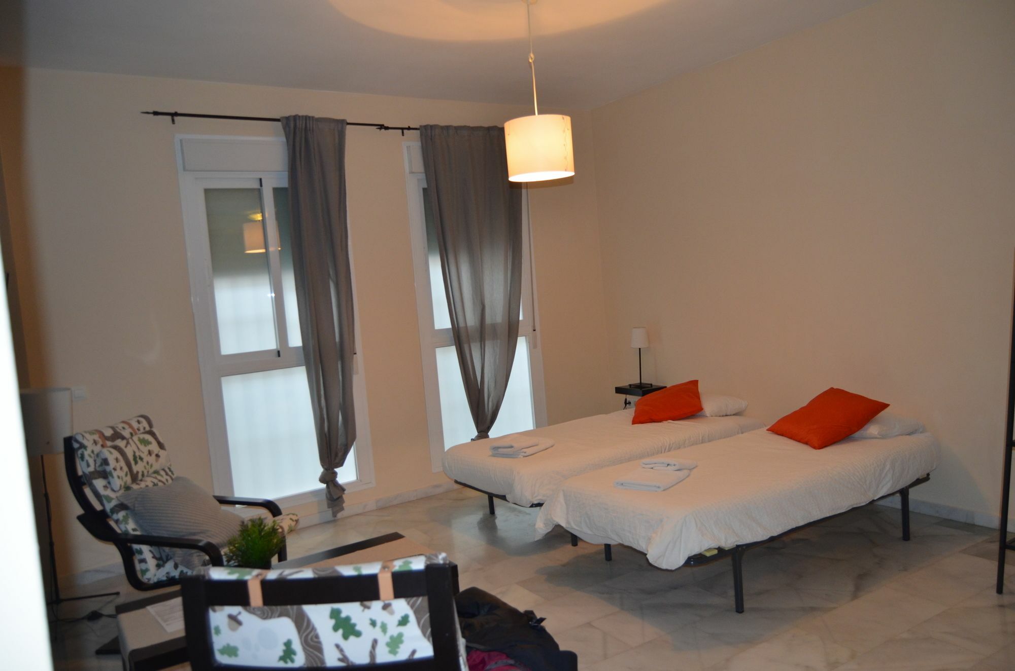 Apartamentos Canasteros Малага Экстерьер фото