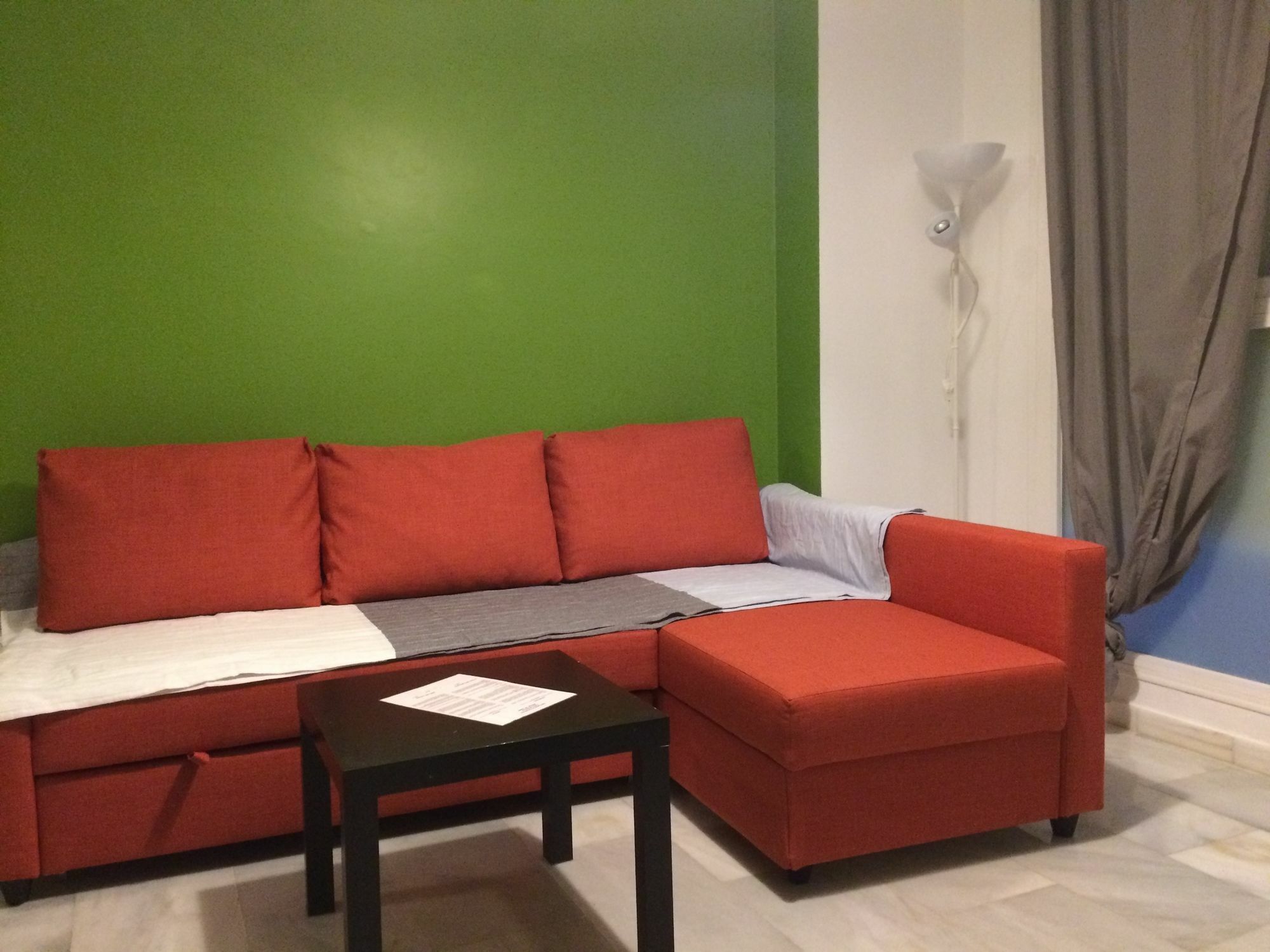 Apartamentos Canasteros Малага Экстерьер фото