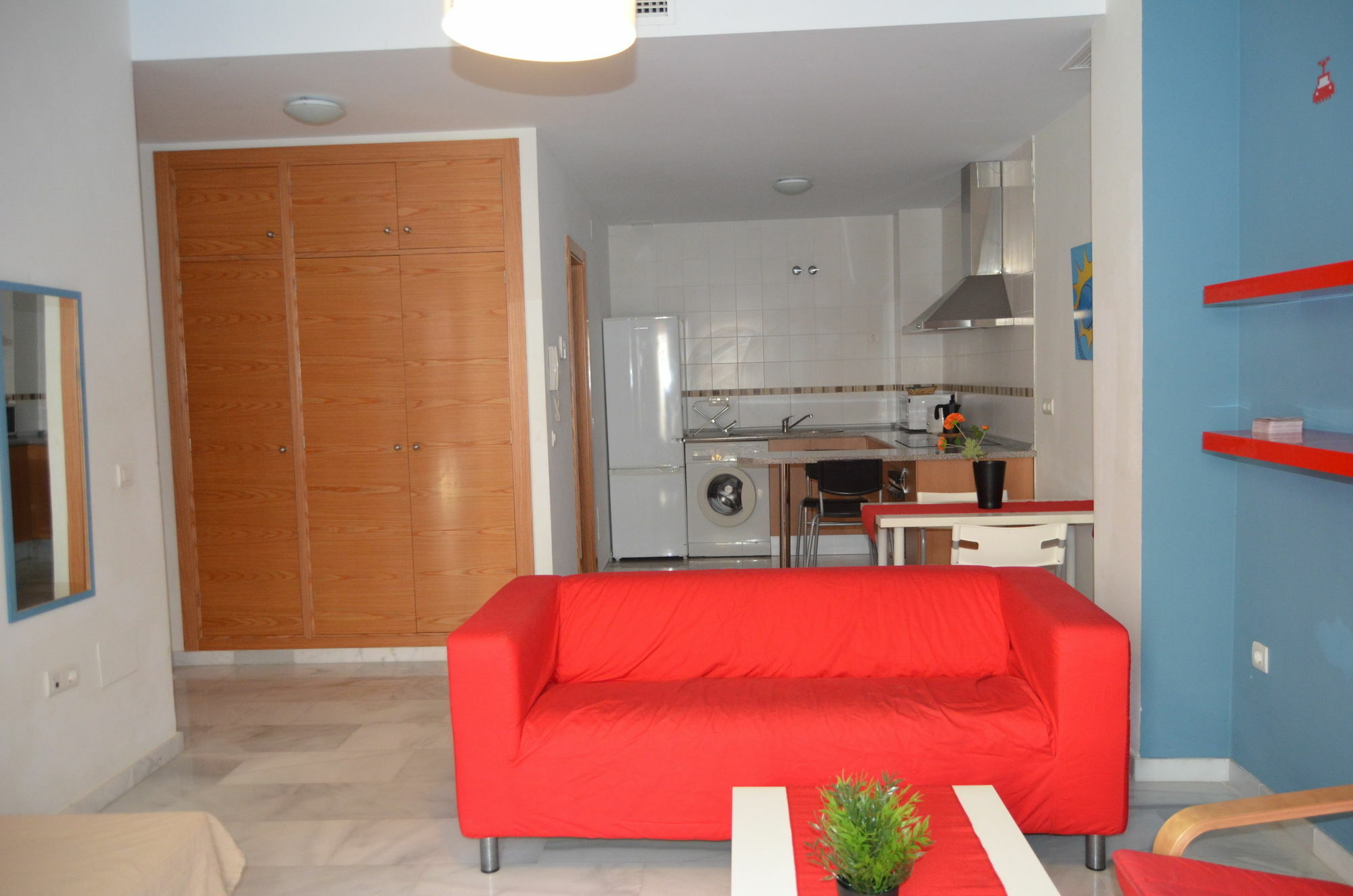 Apartamentos Canasteros Малага Экстерьер фото
